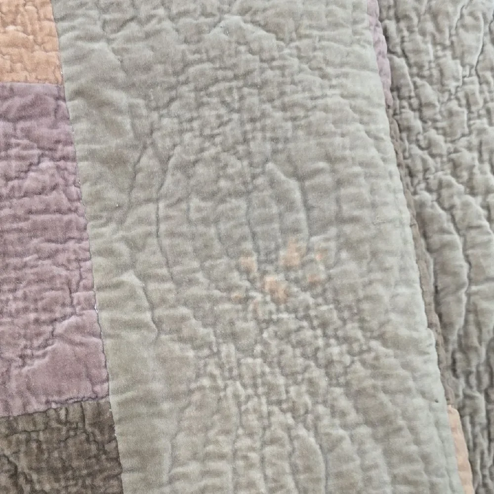 Pottery Barn Patchwork‎ Quilt in Gray, Lavender, and Beige